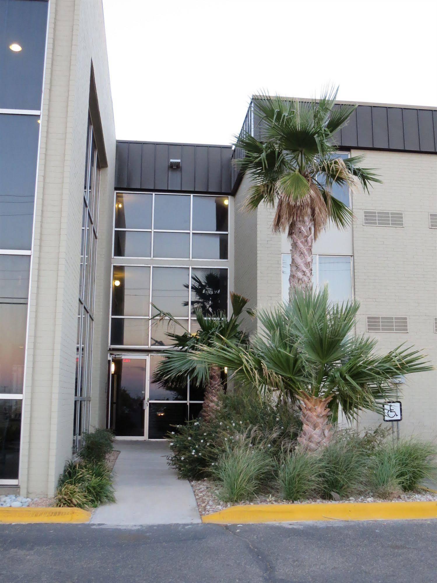 Wyndham Garden 2* Midland