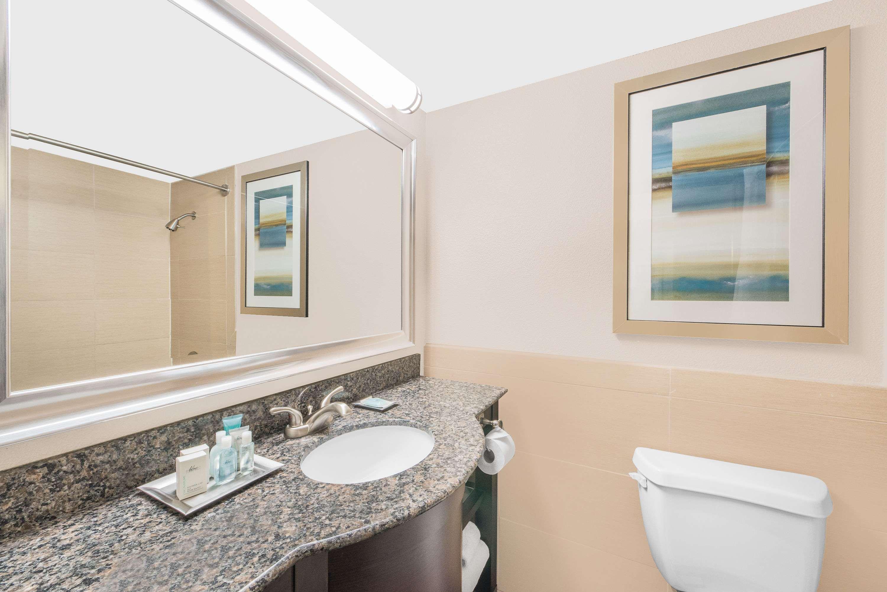 Wyndham Garden 2*
