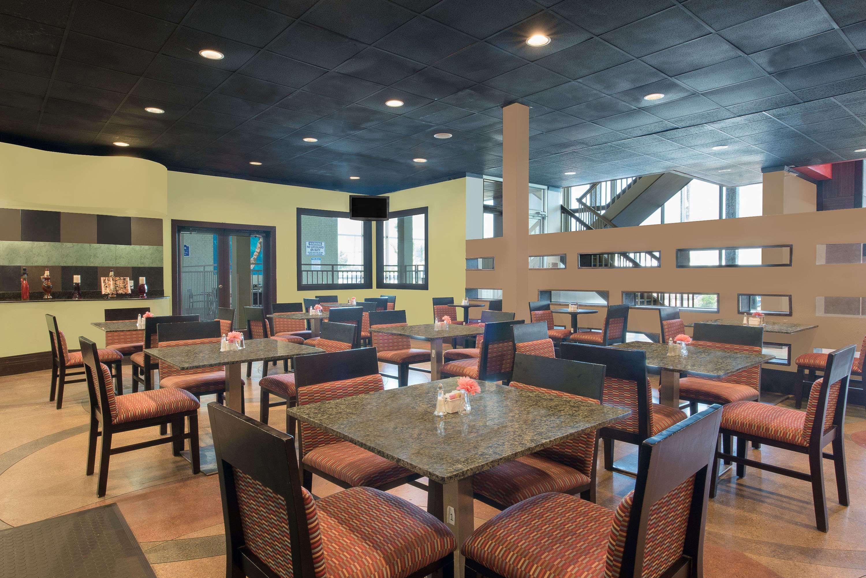 Wyndham Garden Hotel