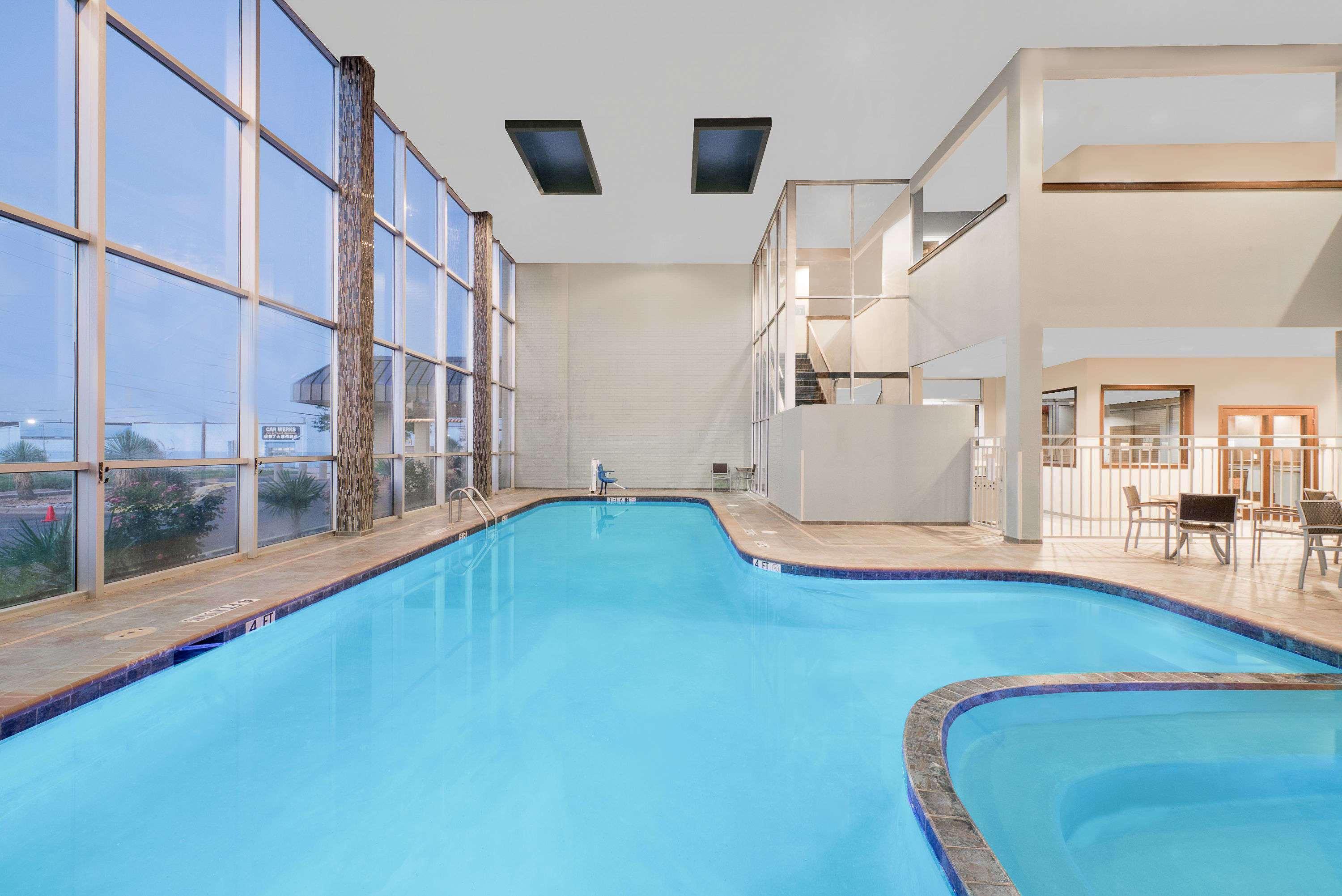 Wyndham Garden Hotel Midland
