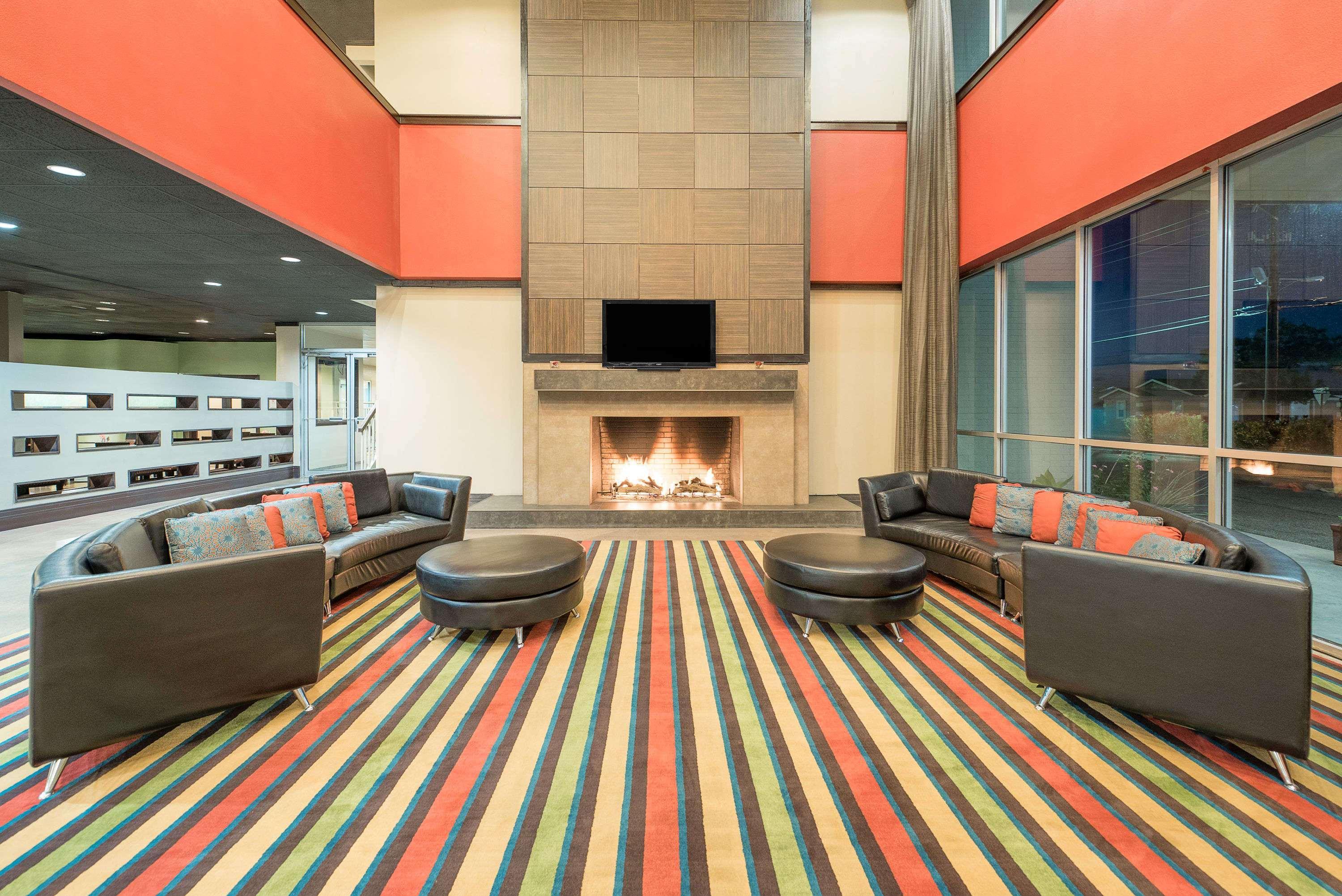 Wyndham Garden Hotel